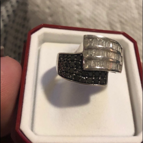 Sterling black and white diamond ring size 7